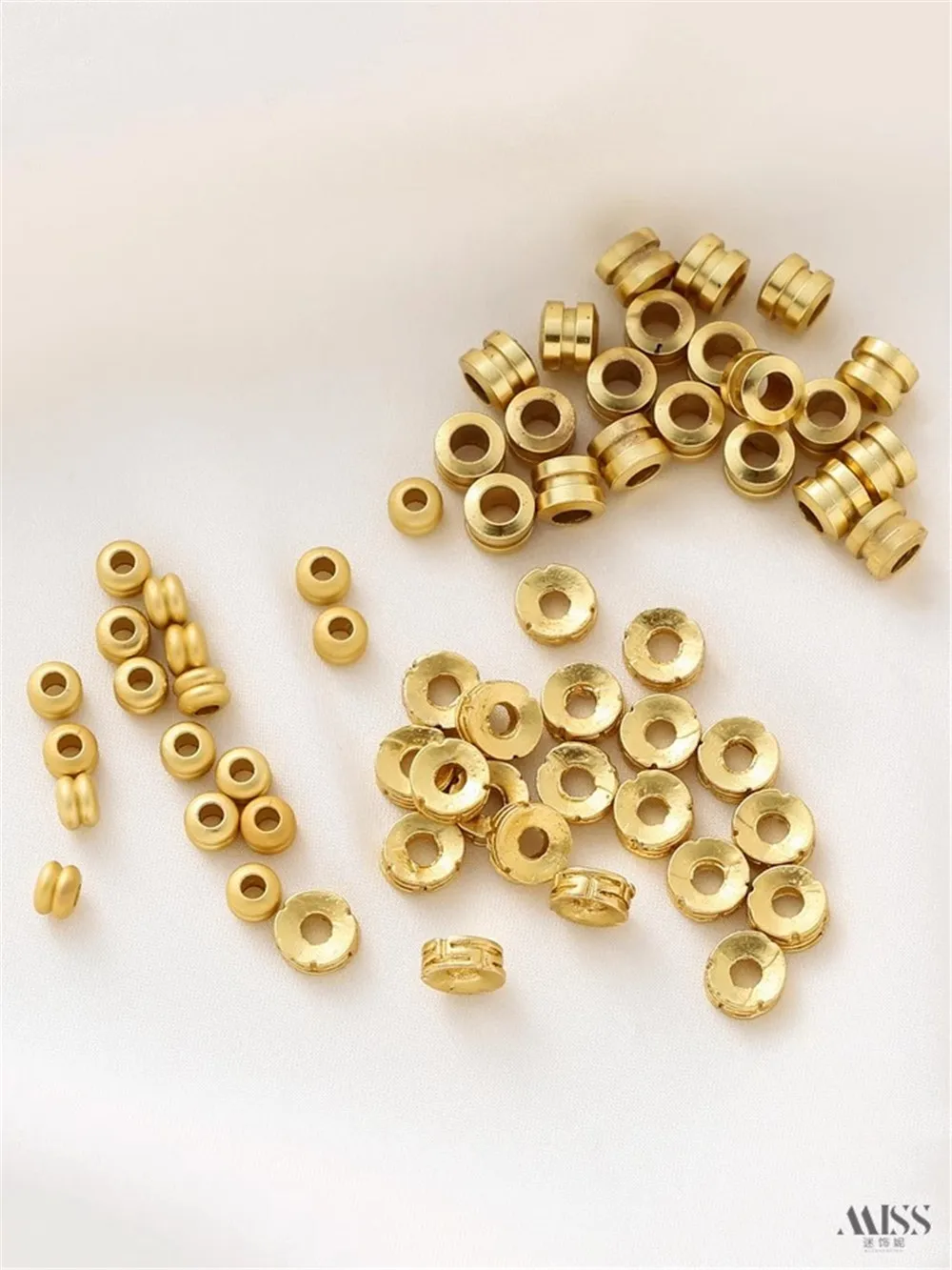 

18K Matte Gold Threaded Bead Spacer Swastika Wheel Spacer Double-layer Hamburger Loose Bead DIY Necklace Bracelet Accessories