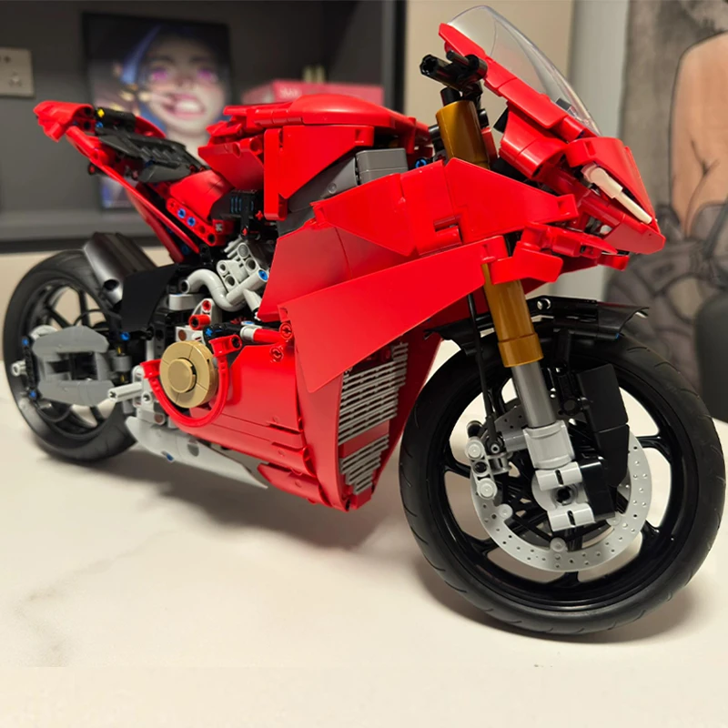 

1603 шт. технический набор строительных блоков для мотоцикла 1:5 Red V4S-MOC, знаменитая модель супермотоцикла в сборе, игрушки, подарки для мальчиков