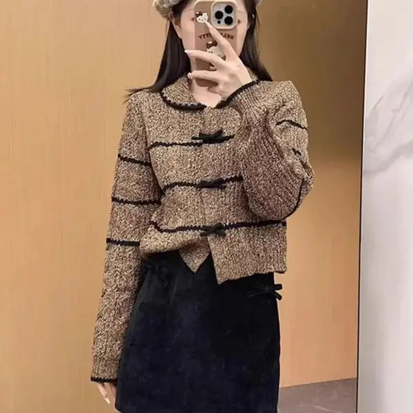 

Korea Two-Piece Retro Contrasting Color Knitted Cardigan Long-Sleeved Top High-Waisted Slim Skirt Design Suit Autumn Winter