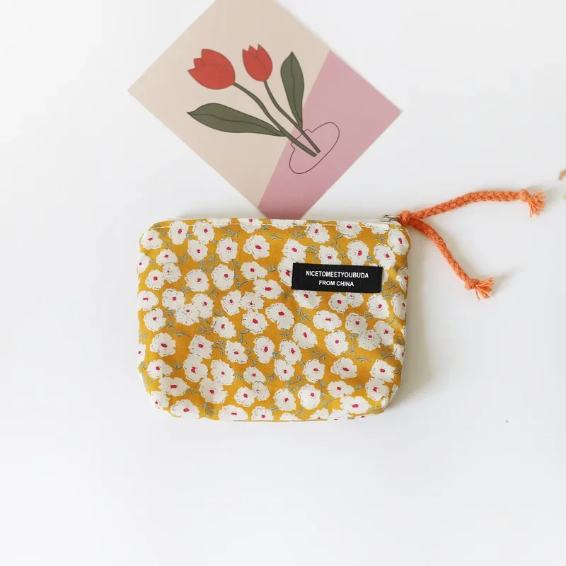 Small Square Cute Cosmetic Bag Korean Style Floral Mini Makeup Bag Women Simple Change Purse Cotton Fabric Neceser Mujer Travel