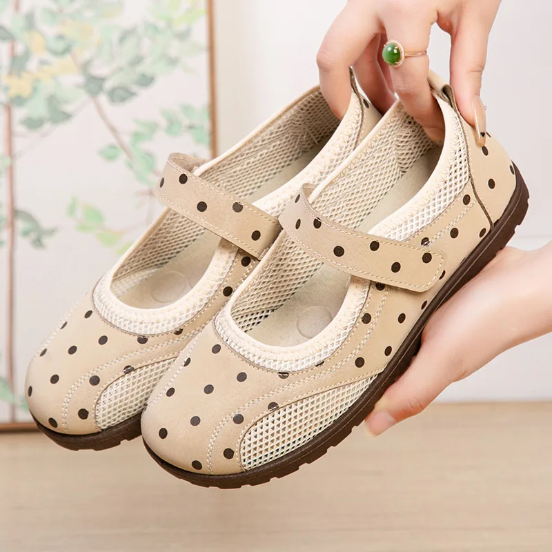

Women's Shoes 2026 Summer New Breathable Casual Shoes Hollow Mesh Loafers Anti Slip Soft Sole Fashionable Versatile Women Shoes