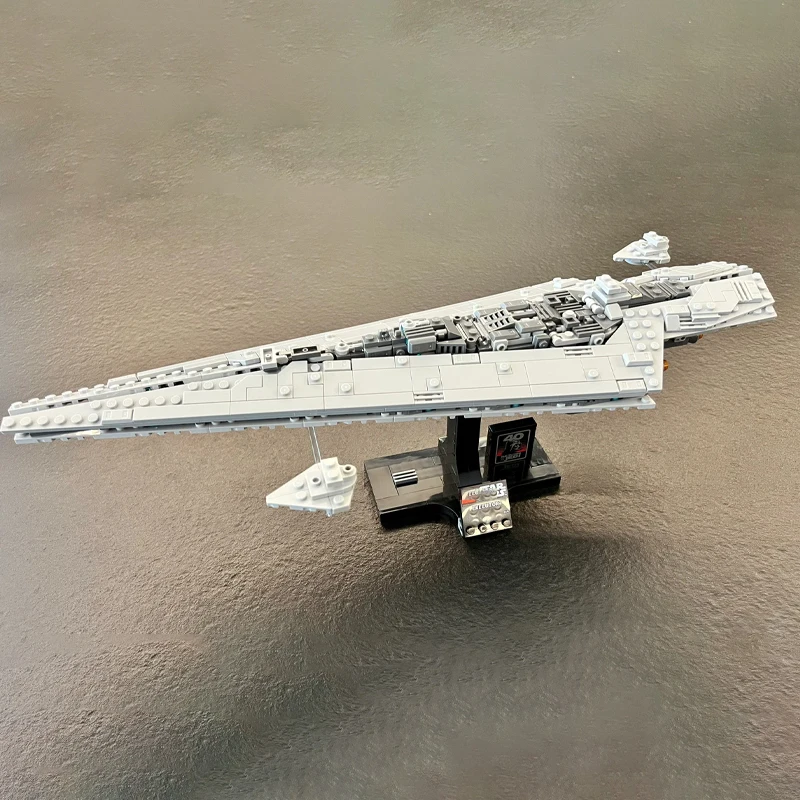 630pcs  IN STOCK Executor Super Spaceship Building Blocks Model Fit 75356 Assembling Bricks Toys for Children Birthday Gift Set image 2