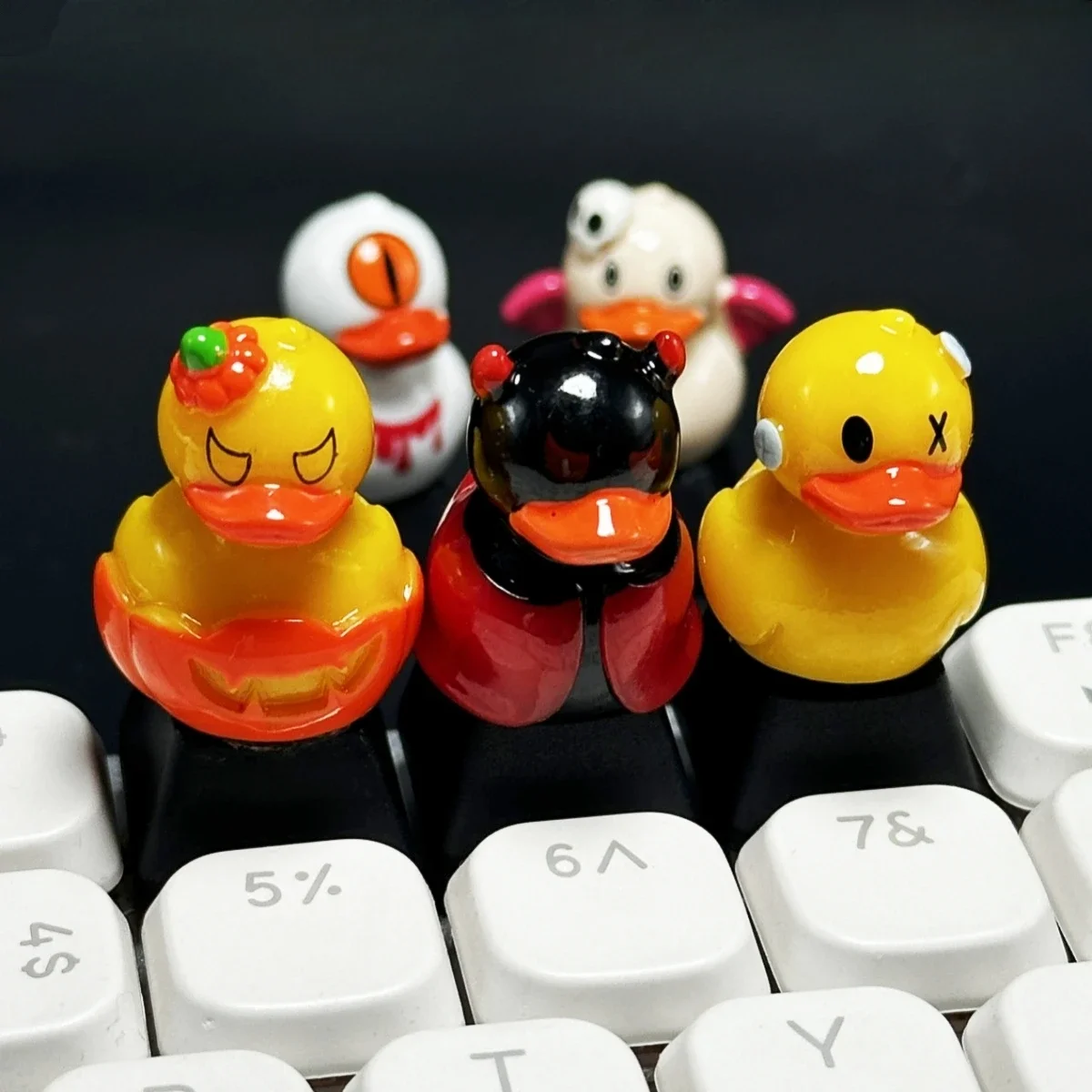 

DIY handmade custom gift fun little duck cartoon anime keycap R4 height cross axis mechanical keyboard cute keycap gift