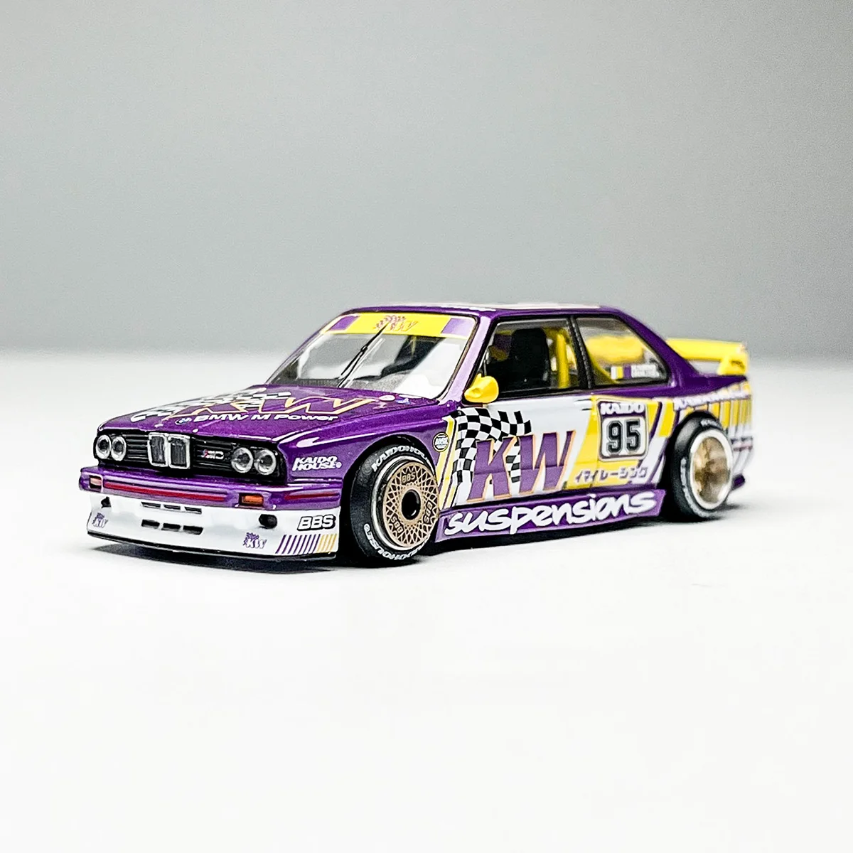 بيت كايدو + ميني جي تي # 194 1:64 مجموعة BMW M3 E30 نموذج سيارة مصنوع من خليط معدني