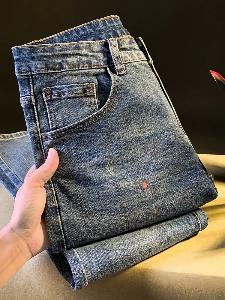 

Высококачественные модные осенние джинсы в корейском стиле для мужчин с модными эластичными, приталенными, небольшими ногами, повседневными и универсальными мужскими брюками.