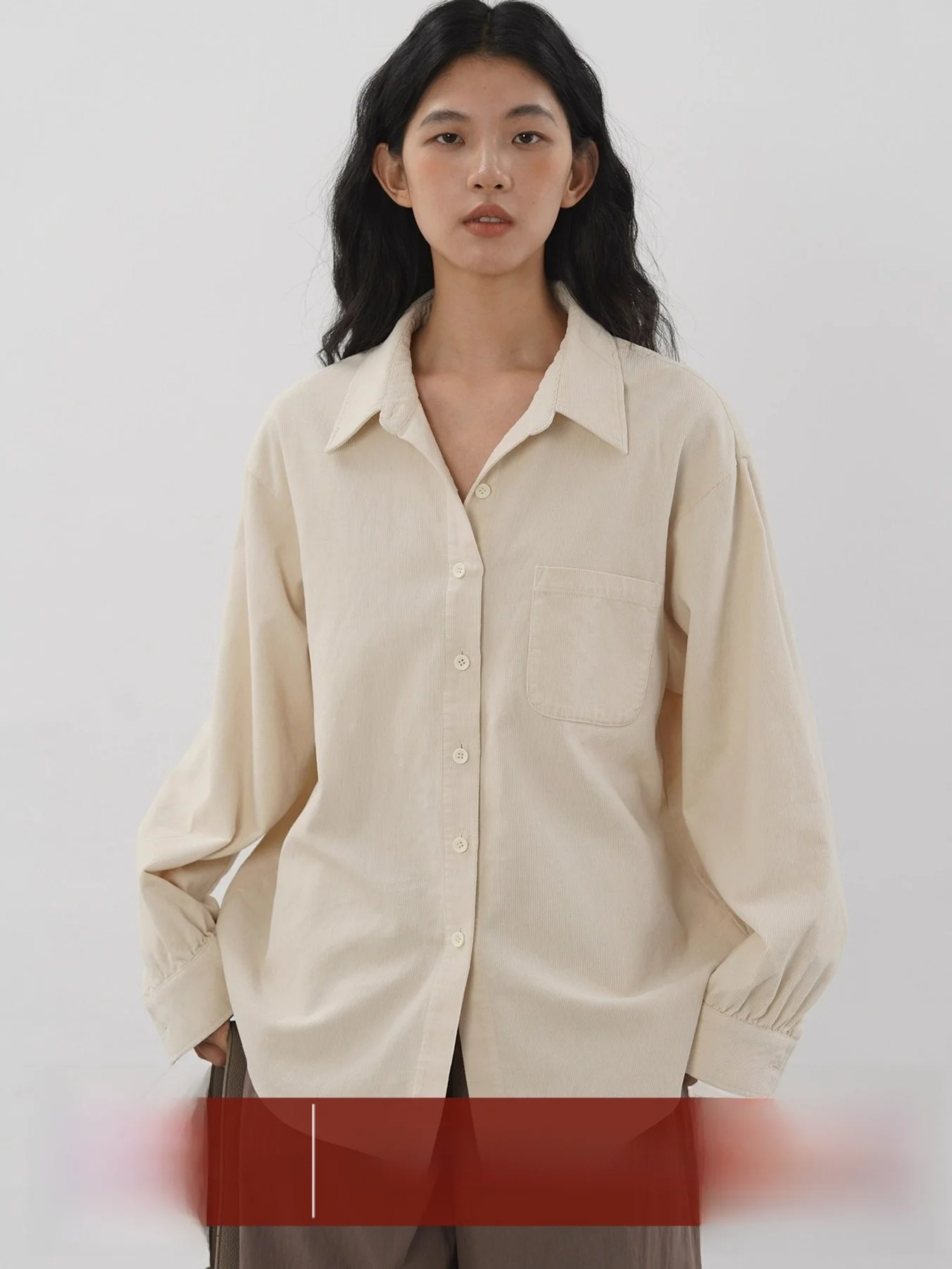 

Loose Long Sve Collar irt for Women in Beige Color with Single ket Comfortable Cotton Material for Autumn Season