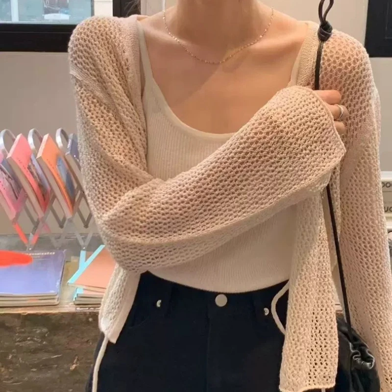 

2025 summer new temperament solid color V-neck thin knitted vest vest