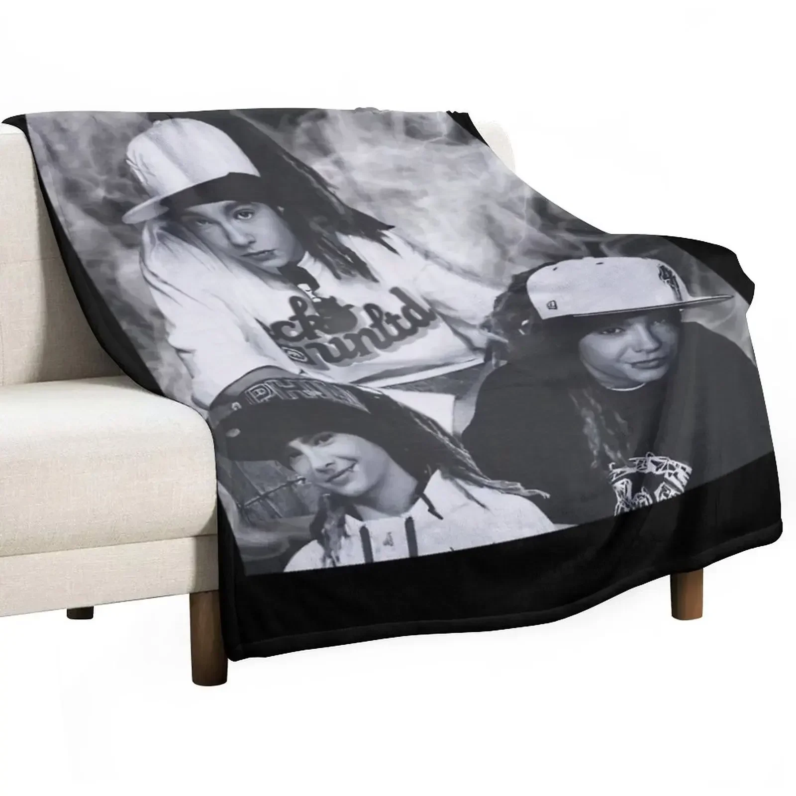 

Tom Kaulitz Throw Blanket Luxury Brand Furry christmas gifts Thermal Blankets