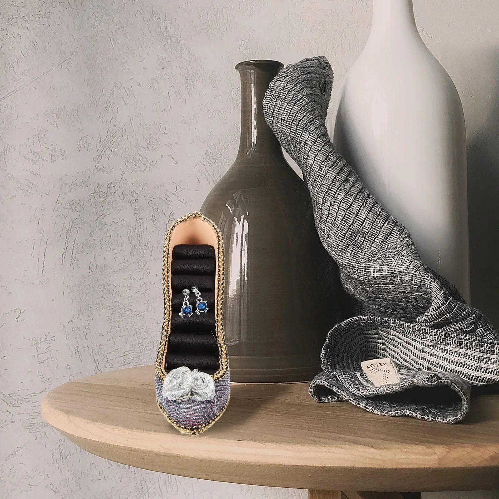 

Подставка для ювелирных изделий, обувь на высоком каблуке, держатель для ювелирных изделий, креативный держатель для колец из смолы, органайзер, стеллаж для хранения серег, колец, дисплей