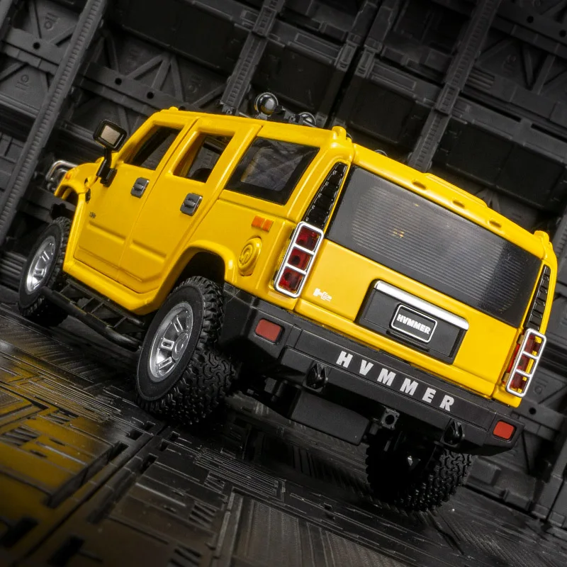 

1/24 H2 Off-Road Alloy Model Car four doors on both sides that can be opened, and the front hood and trunk door can be opened