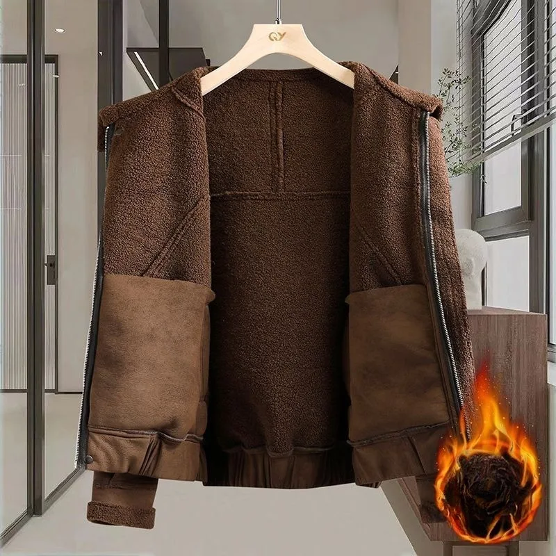 Gli uomini autunno e inverno con giacca imbottita in cotone in pile fresco stile coreano spesso e caldo alla moda per cappotto integrato in pelliccia sintetica