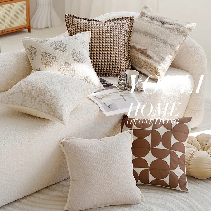 Коричневая декоративная подушка в средневековом стиле, 45x45 см