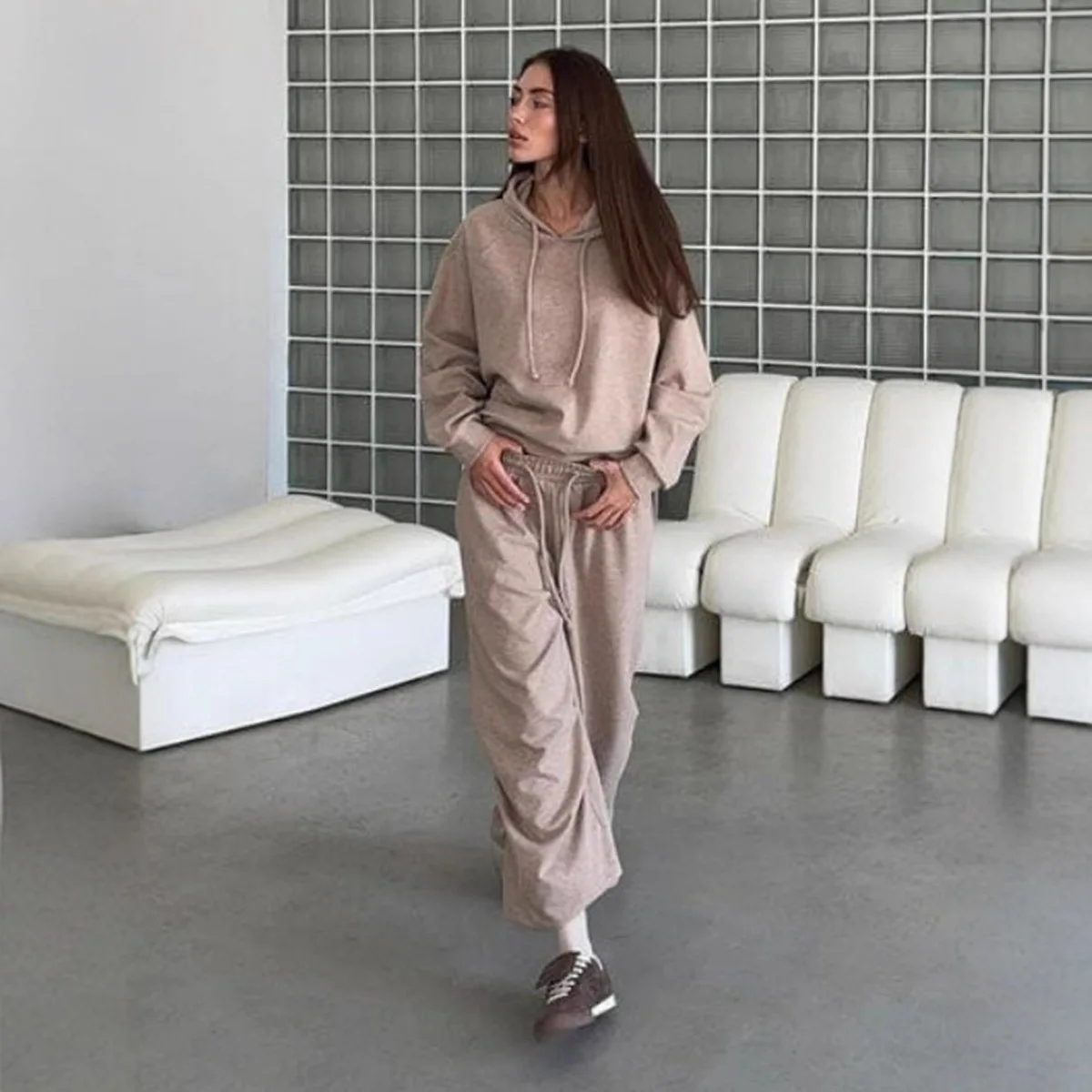 

Комплект толстовок с капюшоном, модные женские свободные повседневные спортивные штаны, Новое весеннее поступление, модный наряд из двух предметов