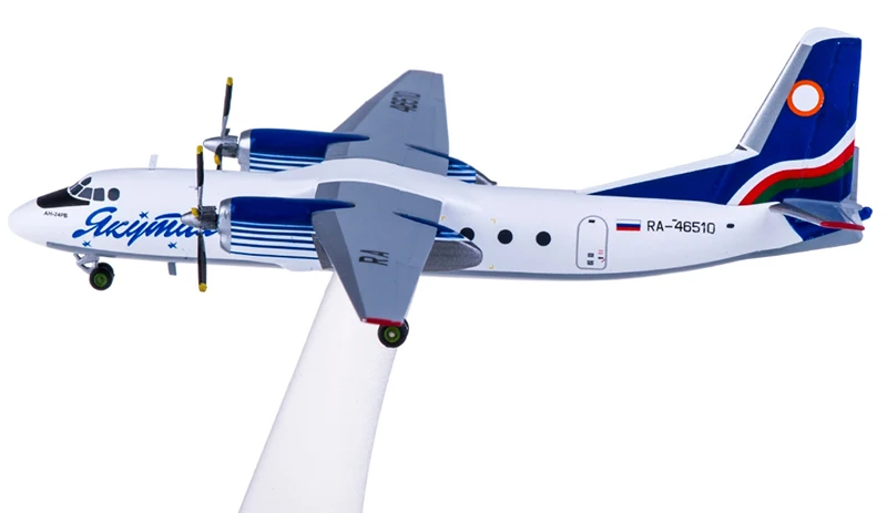 Diecast 1:200 Scale Antonov AN24 AN-24 AN-24RV Yakutia Airlines Alloy Aircraft Model Collection Souvenir Display