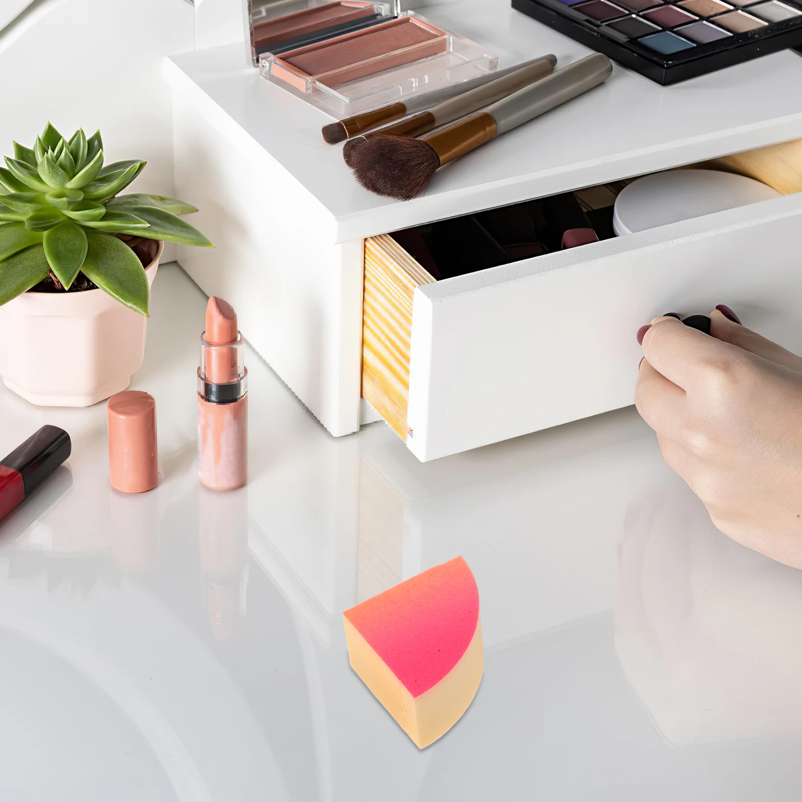 

Lollipop Powder Makeup Sponges Soft Dual Makeup Cushion Use Wet Dry Triangular Cut Powder Saving Face Applicators