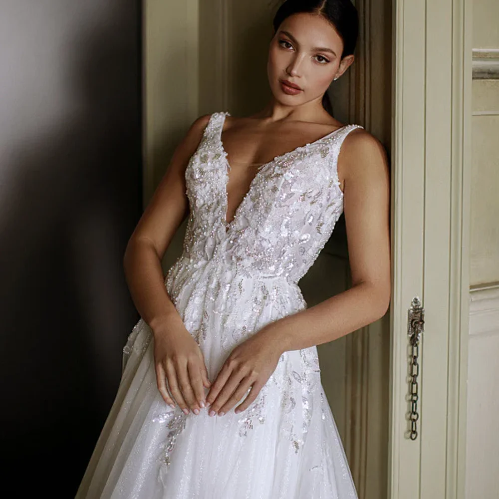 Elegant Deep V Neck Wedding Dresses Spaghetti Straps Backless Bridal Grown A Line Pearls Applique Customized Vestidos De Novia