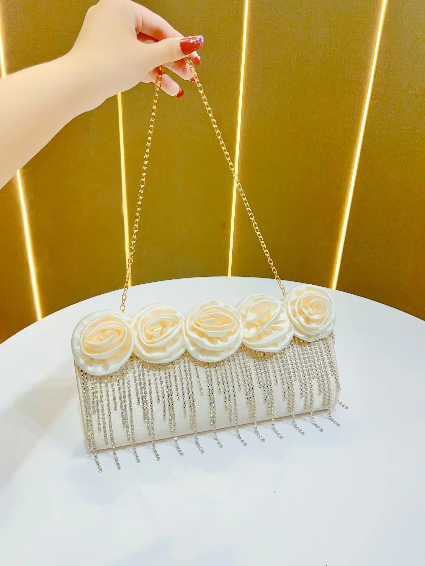

Popular Satin Floral Evening Party Bag with Shiny Tassels Rhinestones Wedding Clutch Bag Women's Chain Crossbody Handbag