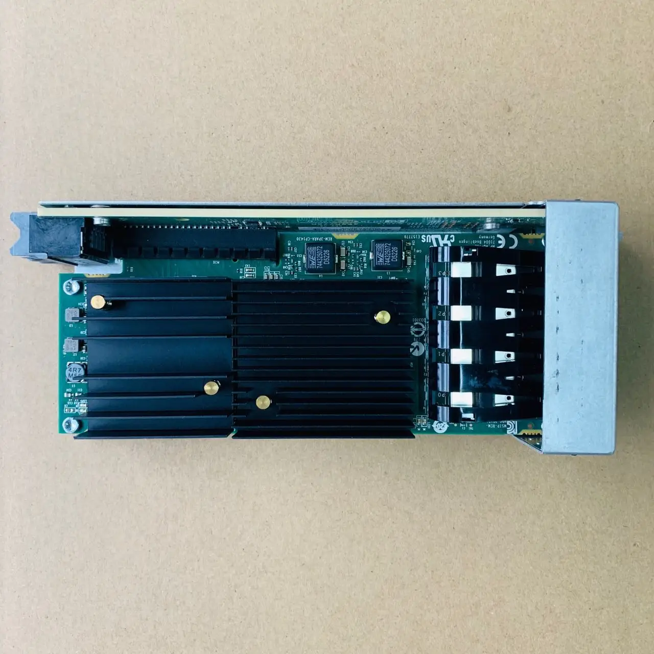 

Для HP C8S92A/C8S92-63002 782412-001 3PAR20000 16G FC card