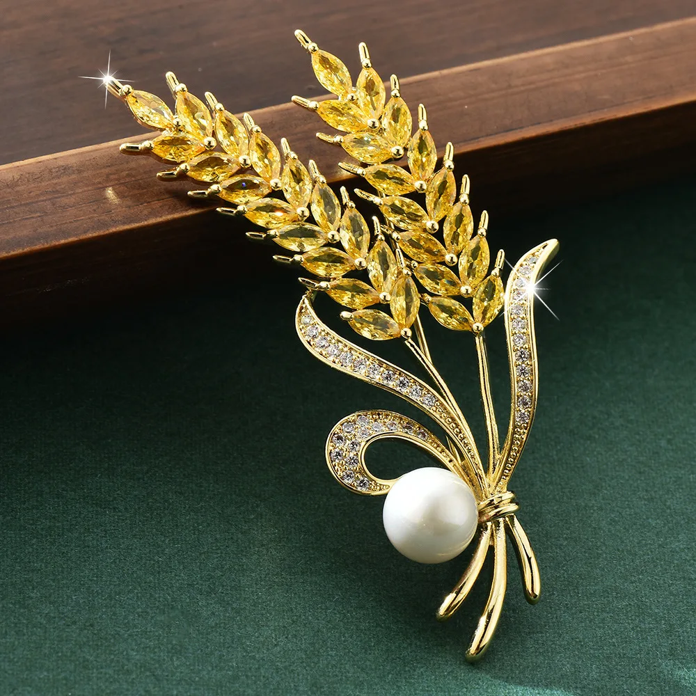 

High-end luxury brooches, pearls, diamond-encrusted crystals, light luxury brooches, coat and suit gift pins
