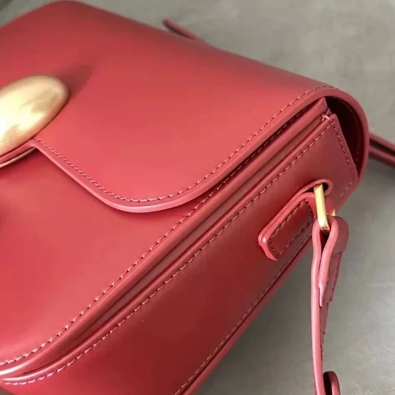 حقائب كلاسيكية أنيقة بشعار مخصص للنساء، حقائب يد ومحافظ فاخرة بتصميم جديد لعام 2025، مصنوعة من جلد البقر المقسم ومزينة بالترتر، حقيبة كتف صغيرة تحت الإبط جودة عالية ًالشحن مجانا وصول الشحن السريع #4