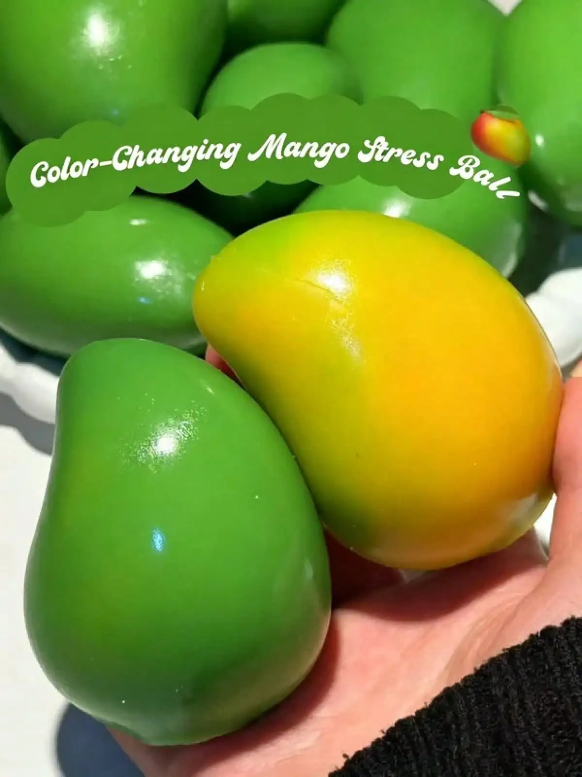 Bola Squishy Artesanal de Manga que Muda de Cor, Brinquedo de Fruta Falsa Fofa, Lembrancinhas de Aniversário e Natal para Crianças, Enchimentos para Sacolas de Brindes, Enchimentos para Meias de Natal, Recompensas para Sala de Aula, Mini Ornamento de Mesa, Brinquedo Sensorial de Apertar