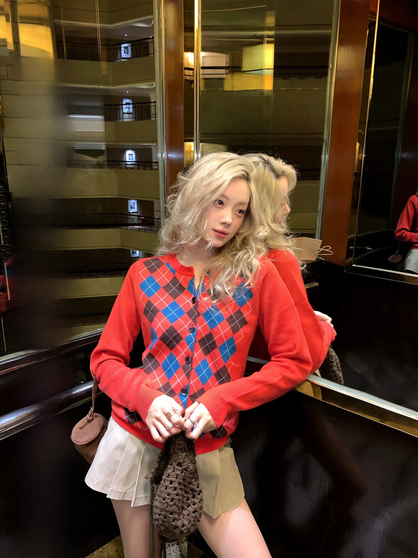 

Красный вязаный свитер с круглым вырезом, женский кардиган, повседневный, с узором, длинный рукав, дышащий, из смесового полиэстера, осенняя новинка