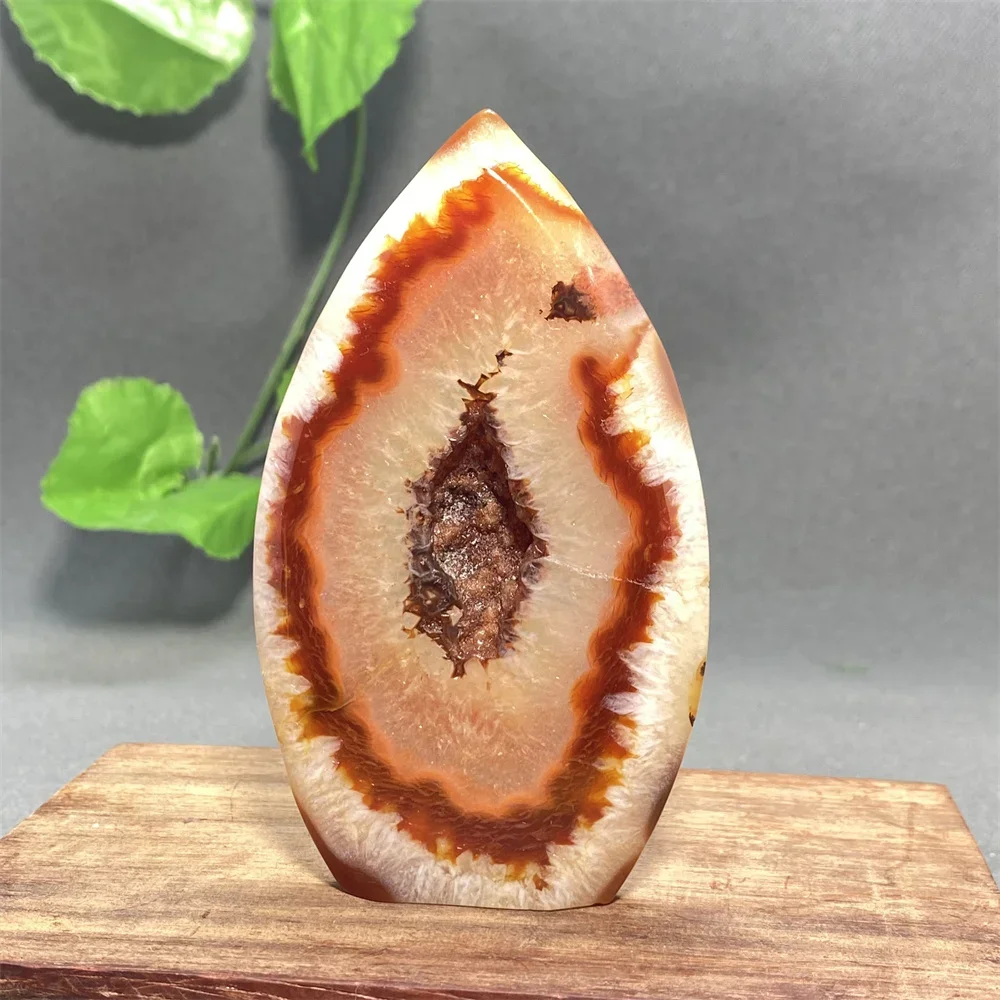 Natural Red Agate Geode Crystal Reiki Ornament Carnelian Healing Gemstone Free Form Torch Meditation Home Decor Holiday Gift