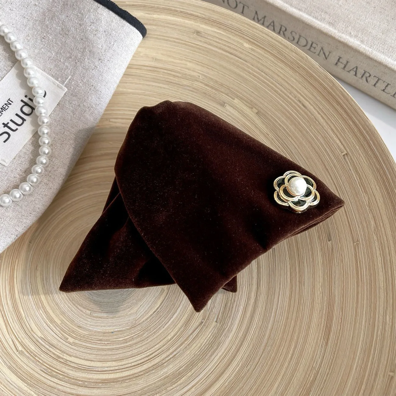 1 قطعة مشبك شعر مثلث كاميليا مخملي عتيق للنساء ، نمط راقي ، دبوس شعر خلفي للرأس ، إكسسوار شعر بمشبك قرش أوبدو #5