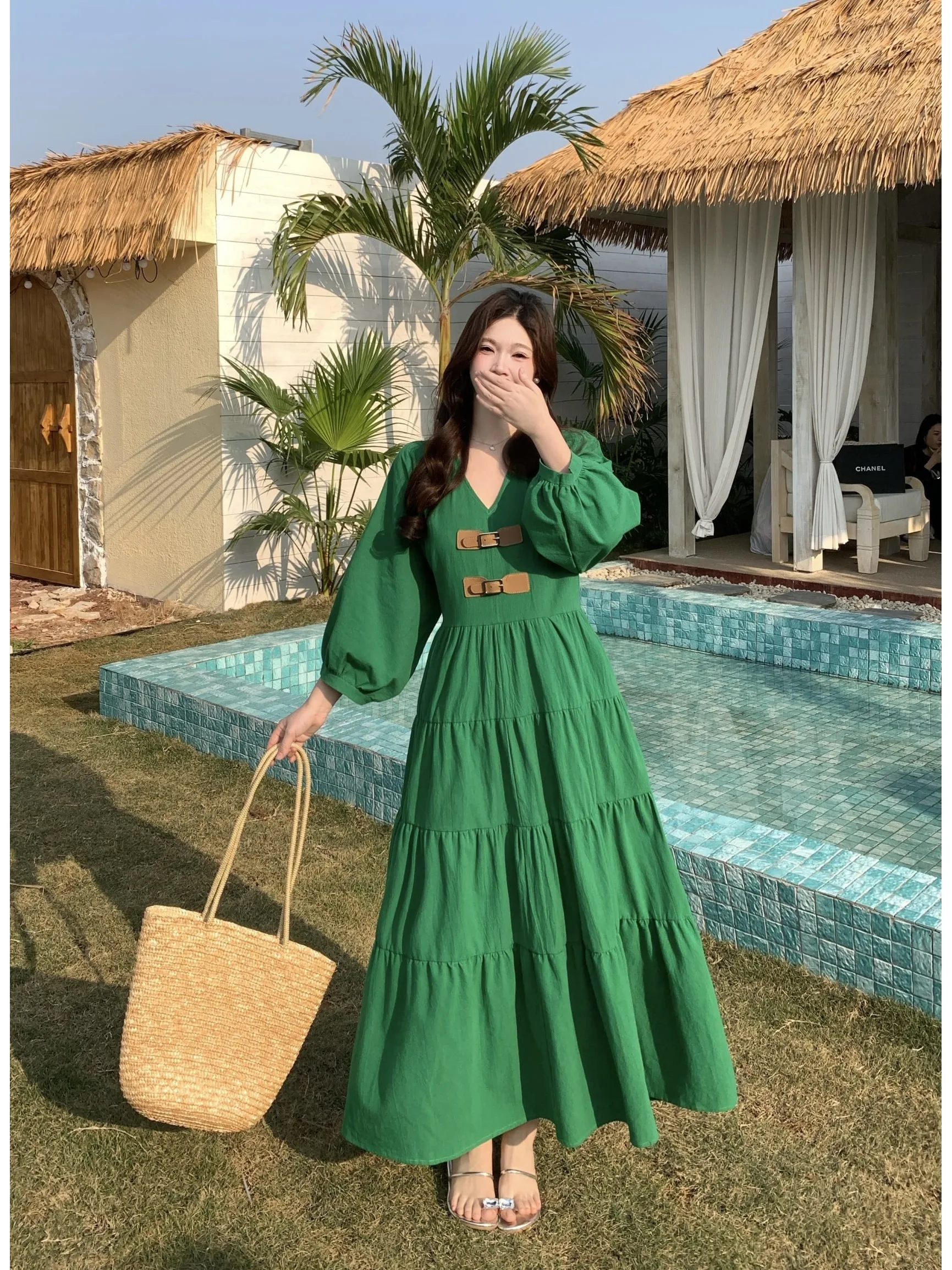 Francês com decote em v botões exclusivos mangas de três quartos em camadas saia de bolo para passeios de praia feminino férias com vestido grande queimado