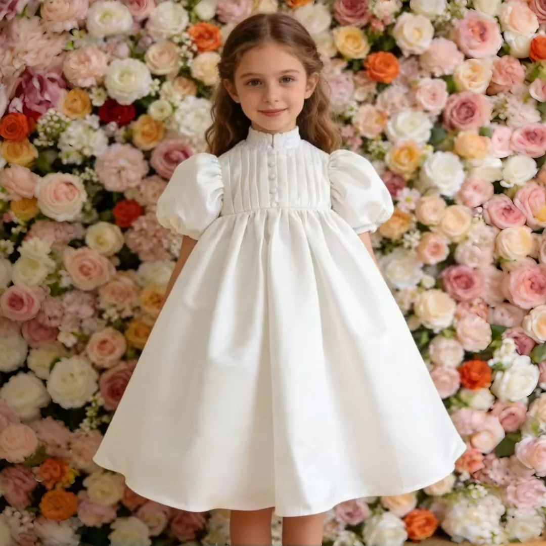 abito-da-damigella-bianco-per-bambine-con-maniche-corte-a-sbuffo-collo-alto-e-pieghe-ideale-per-feste-formali-battesimi-compleanni-e-comunioni