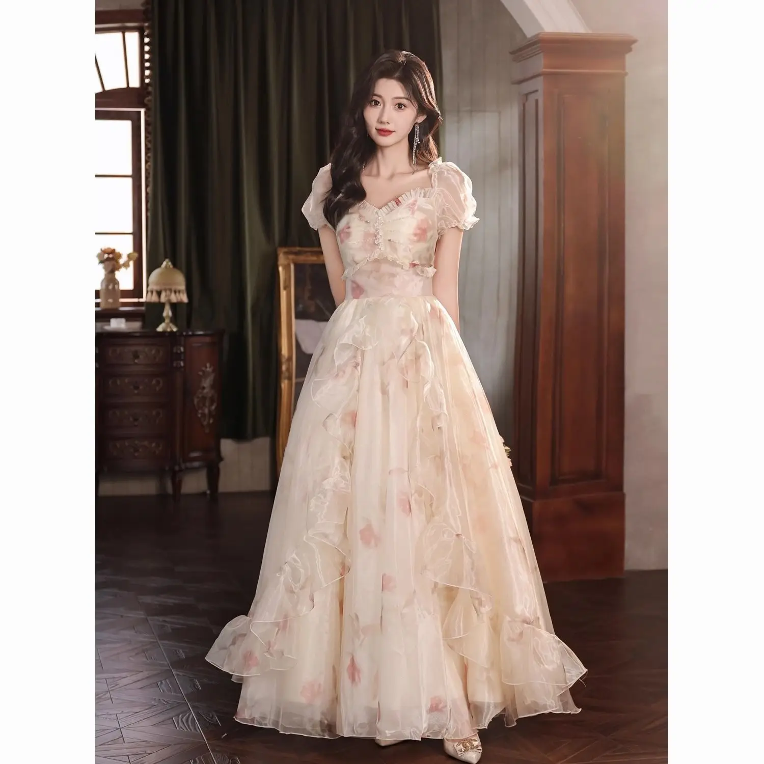 Coalfell シャンパンカラーのイブニングドレス女性の夏の光高級ハイエンドバー Mitzvah 気質ふわふわプリンセススカート