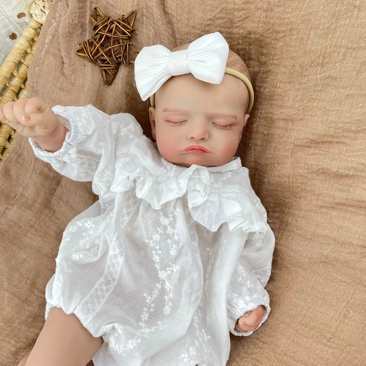 BZDOLL 19 inch Realistic Asleep Reborn Baby Doll with Cloth Body 48 CM 3D-Skin Doll Fashion Birthday Gift for Collectors