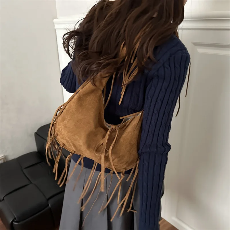 

2025 new autumn and winter personalized large capacity bags fashionable casual women tote bags niche design shoulder bags