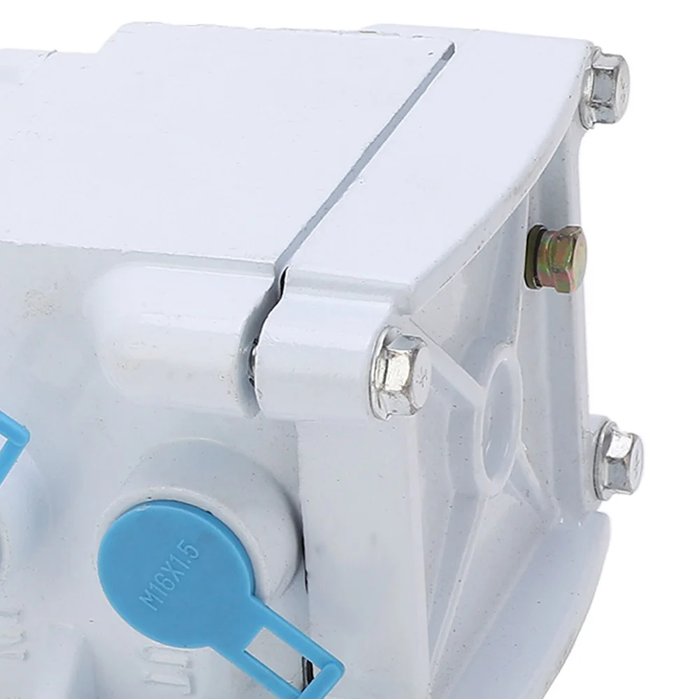 RESO   300FG 300FH Oil Water Separator  Fuel Filter Assembly SWK-2000-5 With 00530 Diesel Filter Replacement For Heavy Truck