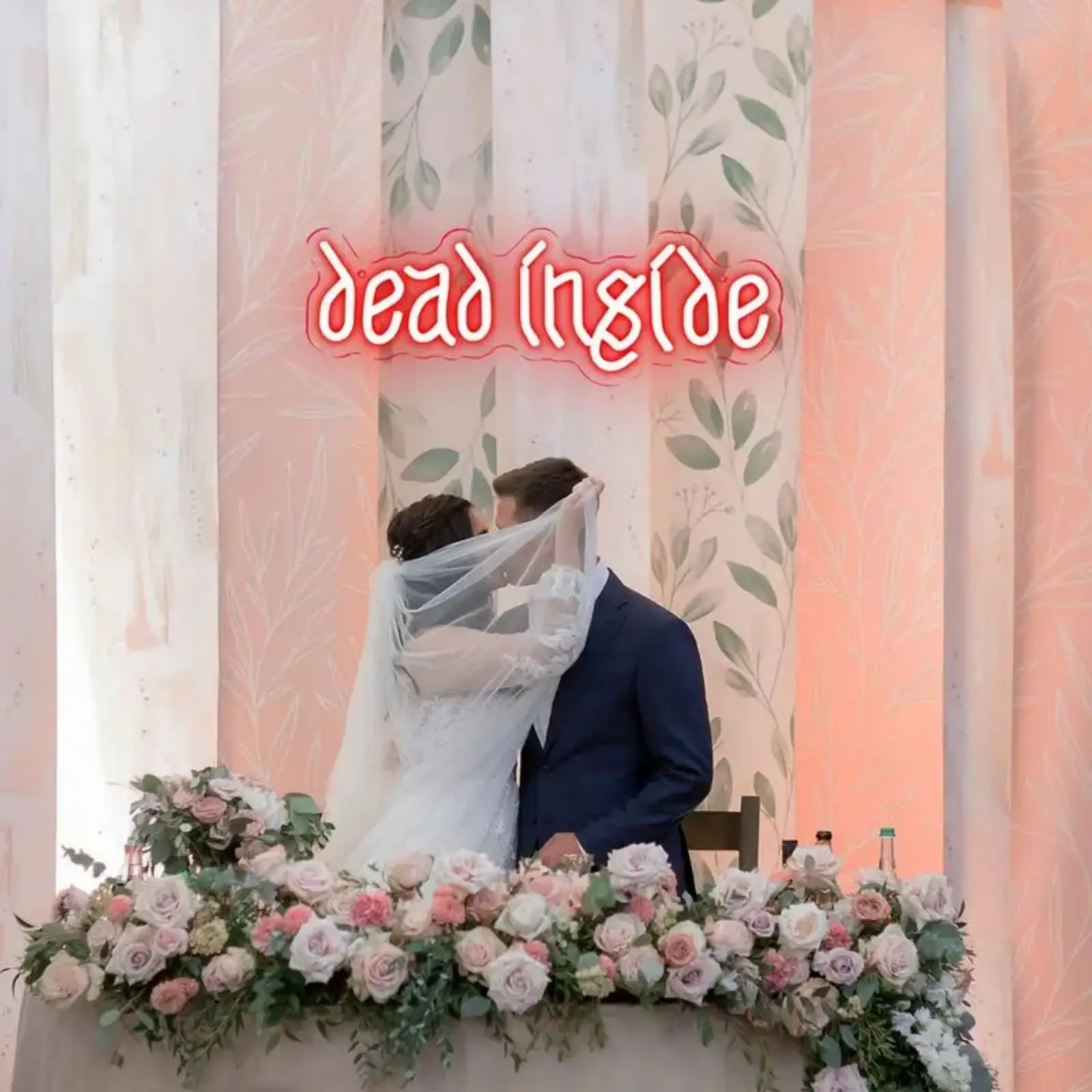 علامة نيون ميتة داخلية، علامة نيون USB لغرفة النوم وحفلات النوم وغريبة للمنزل وجدران الكهف وهدايا آرت ديكو