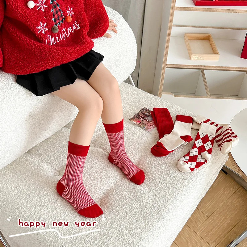 3 أزواج من جوارب عيد الميلاد للأطفال للخريف والشتاء منتصف العجل للأطفال جوارب أرضية للعام الجديد