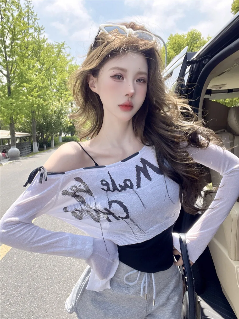 Sexy Shoulder Bared Sun Protection Cover up Women's Summer Spicy Lettered Thin Tunic Top Commute Style Long Sleeve Short Length