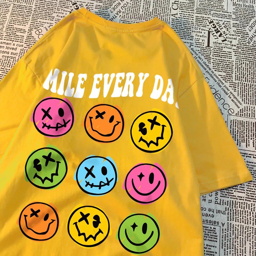 Smile Every Day 9 Different Colored Emoticons Men T-Shirt Hip Hop Oversize T Shirts Vintage Tops Cotton Crewneck T Shirts