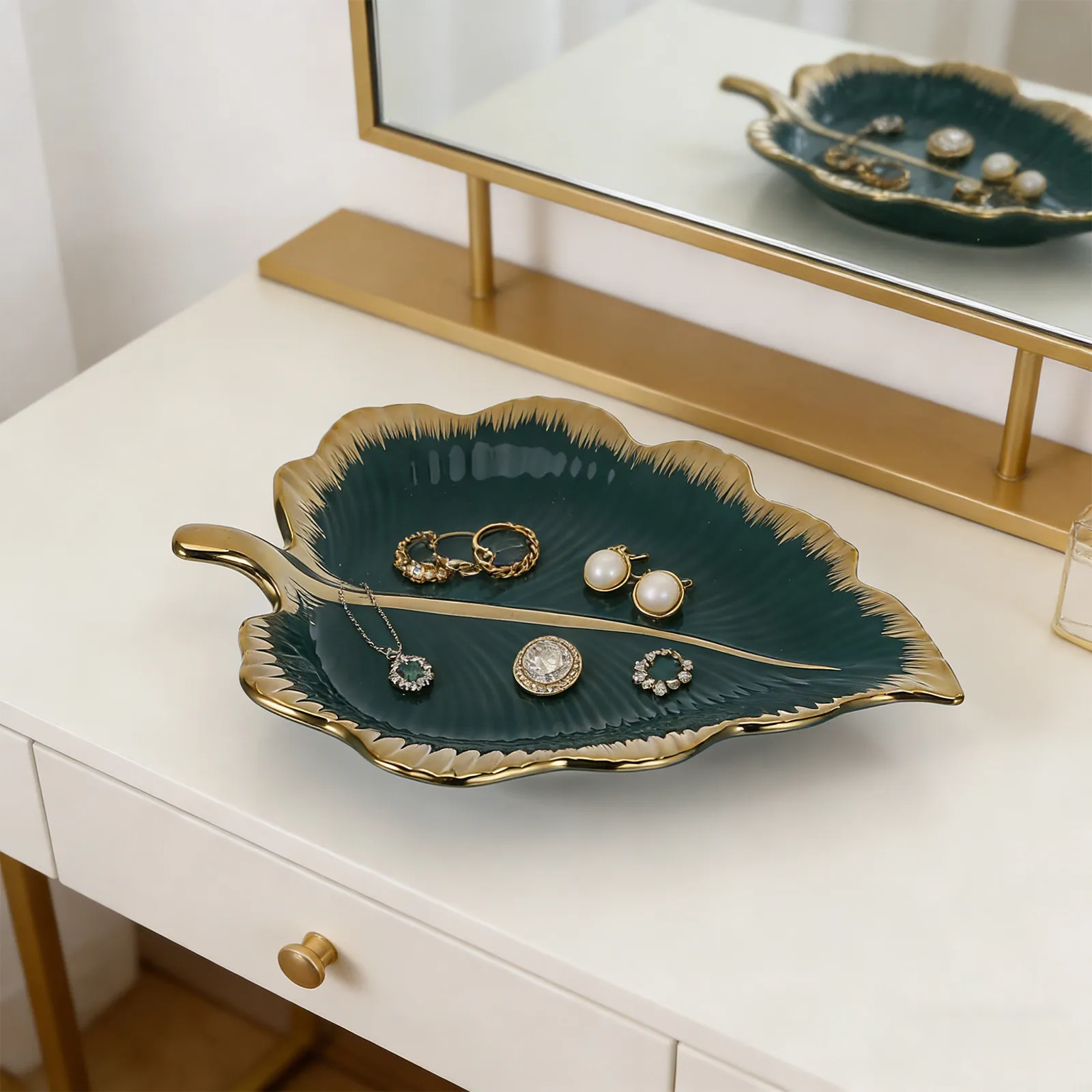 Leaf Shape Ceramic Tray Green Decorative Jewelry Ring Holder Trinket Dish Key Storage Organizer Snack Tray