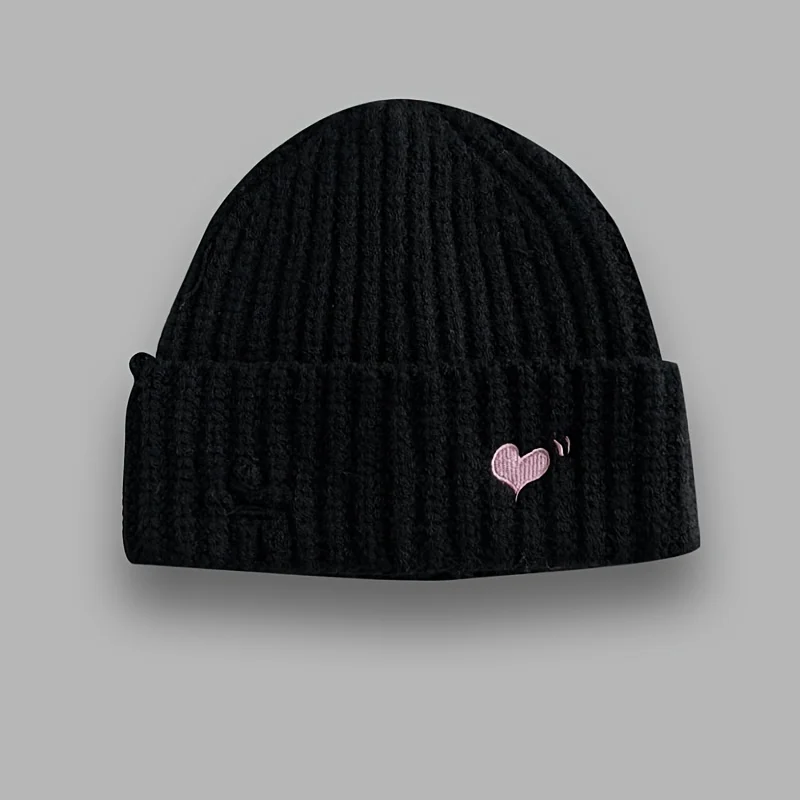 Heart-Shaped Hole Knit Hat for Women, Autumn and Winter, Large Head Circumference, Makes Face Look Smaller, Warm Ear-Protecting Cold Hat for Men