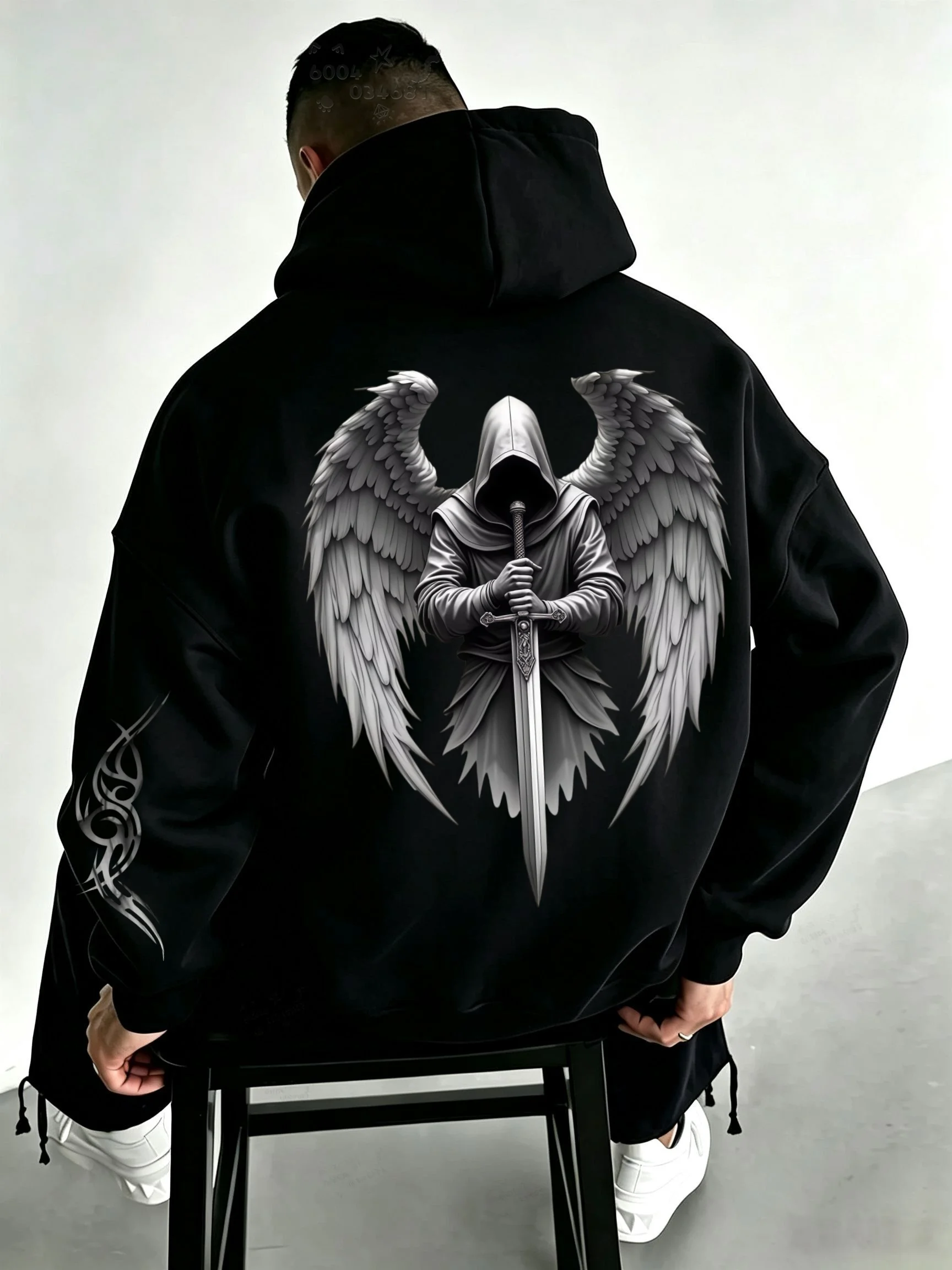 Dark style angel wings holding sword warrior print hooded hoodie for both men and women, oversized, trendy long-sleeved t-shirt