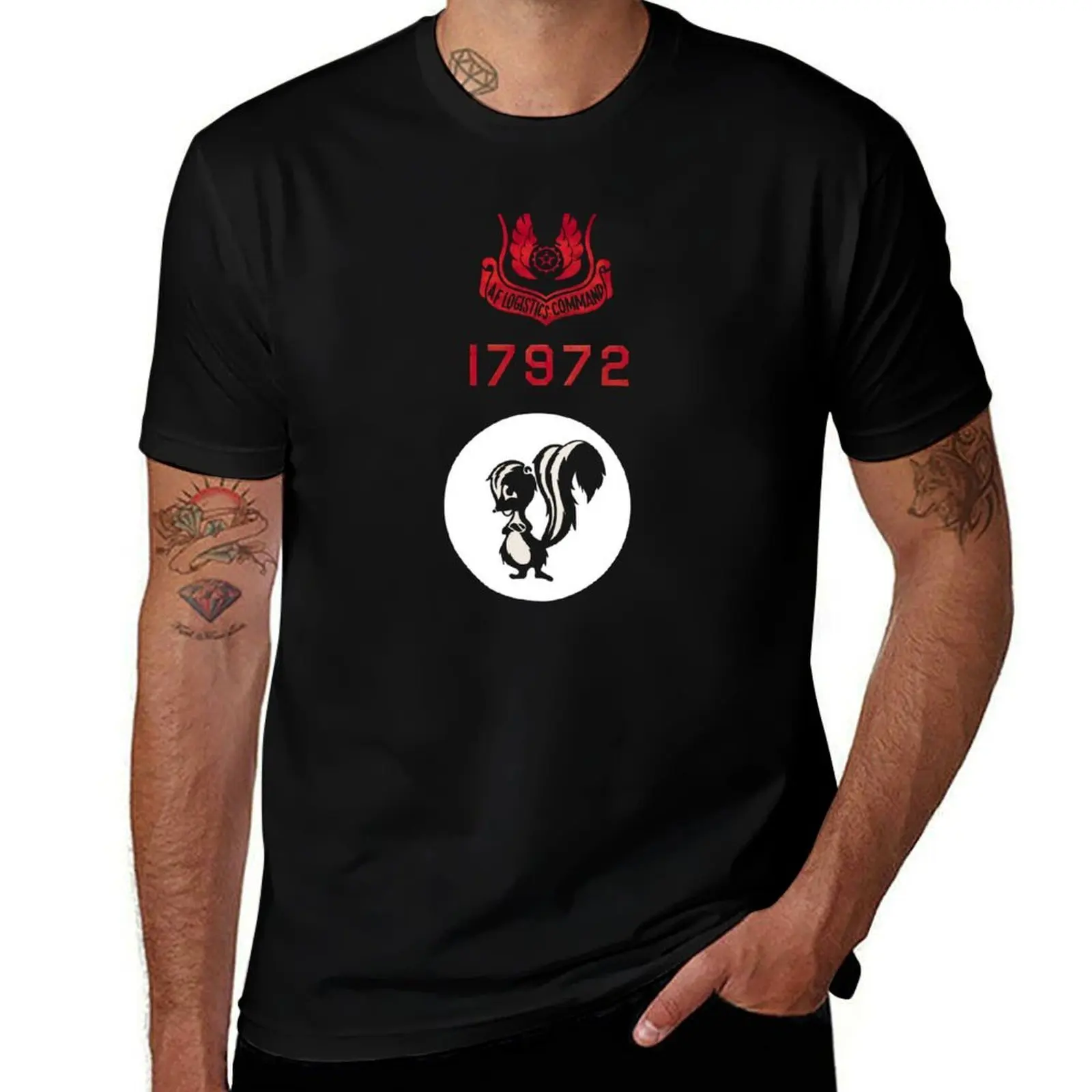 Emblem from the SR-71 Blackbird T-Shirt Work Wear Short Sleeve T-Shirt
