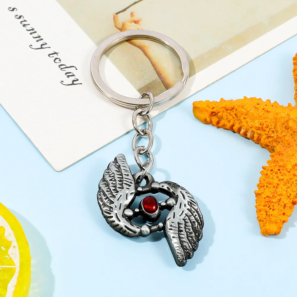 Vintage Punk Style Zircon Wing Keychain Game Personality Keyring for Women Men Creative Backpack Accessory Gift