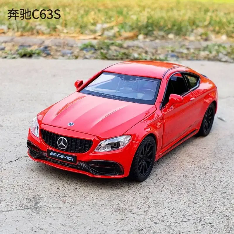 

1:32 Mercedes Benz C63S High Simulation Diecast Metal Alloy Model car Sound Light Pull Back Collection Kids Toy Gifts A55