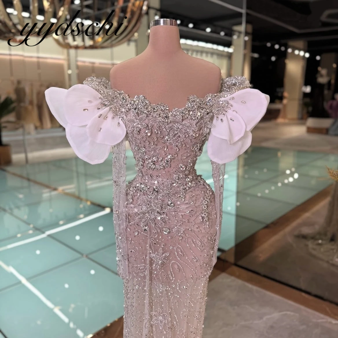 

Customized Exquisite Appliques Lace Tulle Wedding Dresses For Women 2025 Sweetheart Court Train Bridal Gown Vestidos De Novia