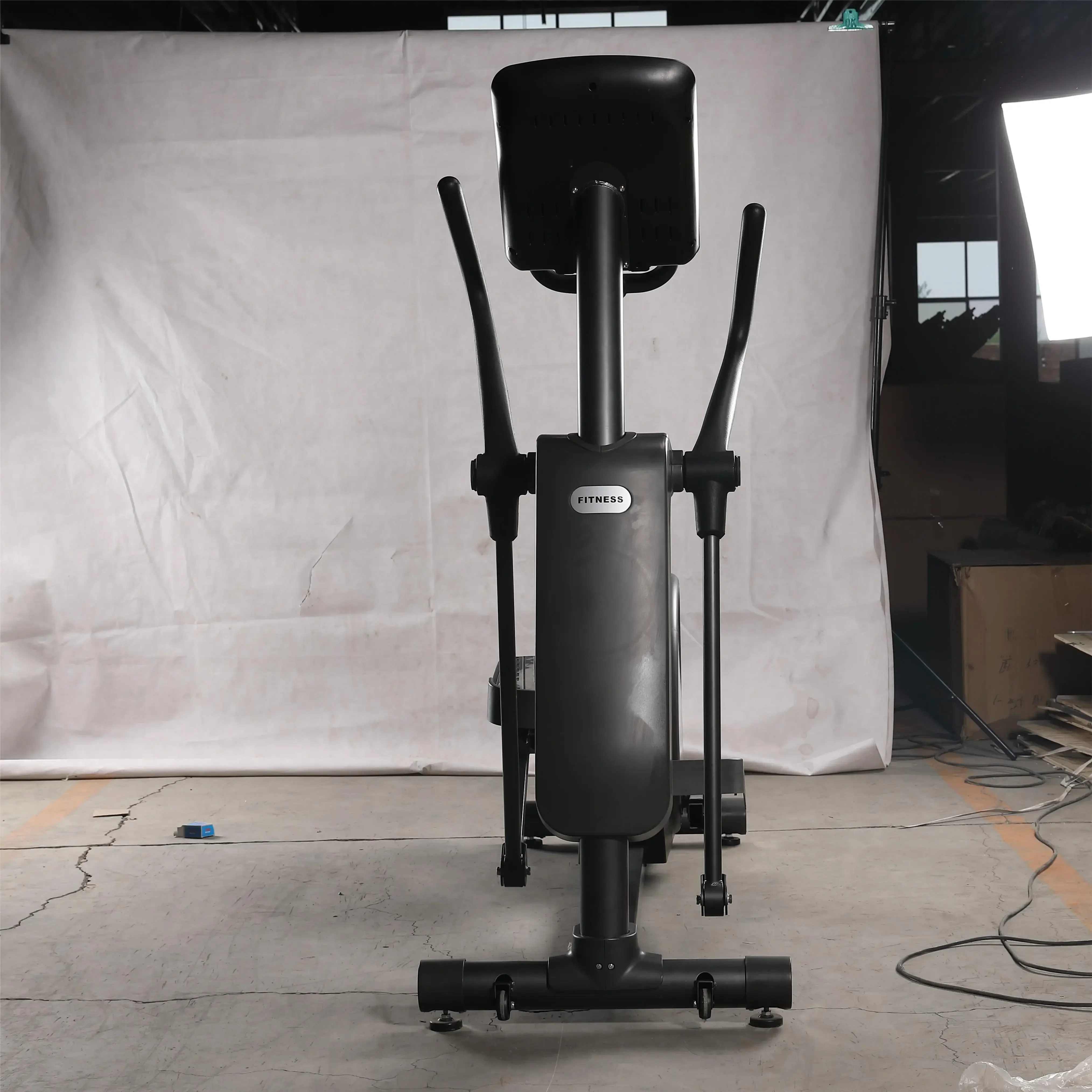 Hot Selling Elliptical Machine Commercial Fitness Exercise Equipment Elliptical Machine
