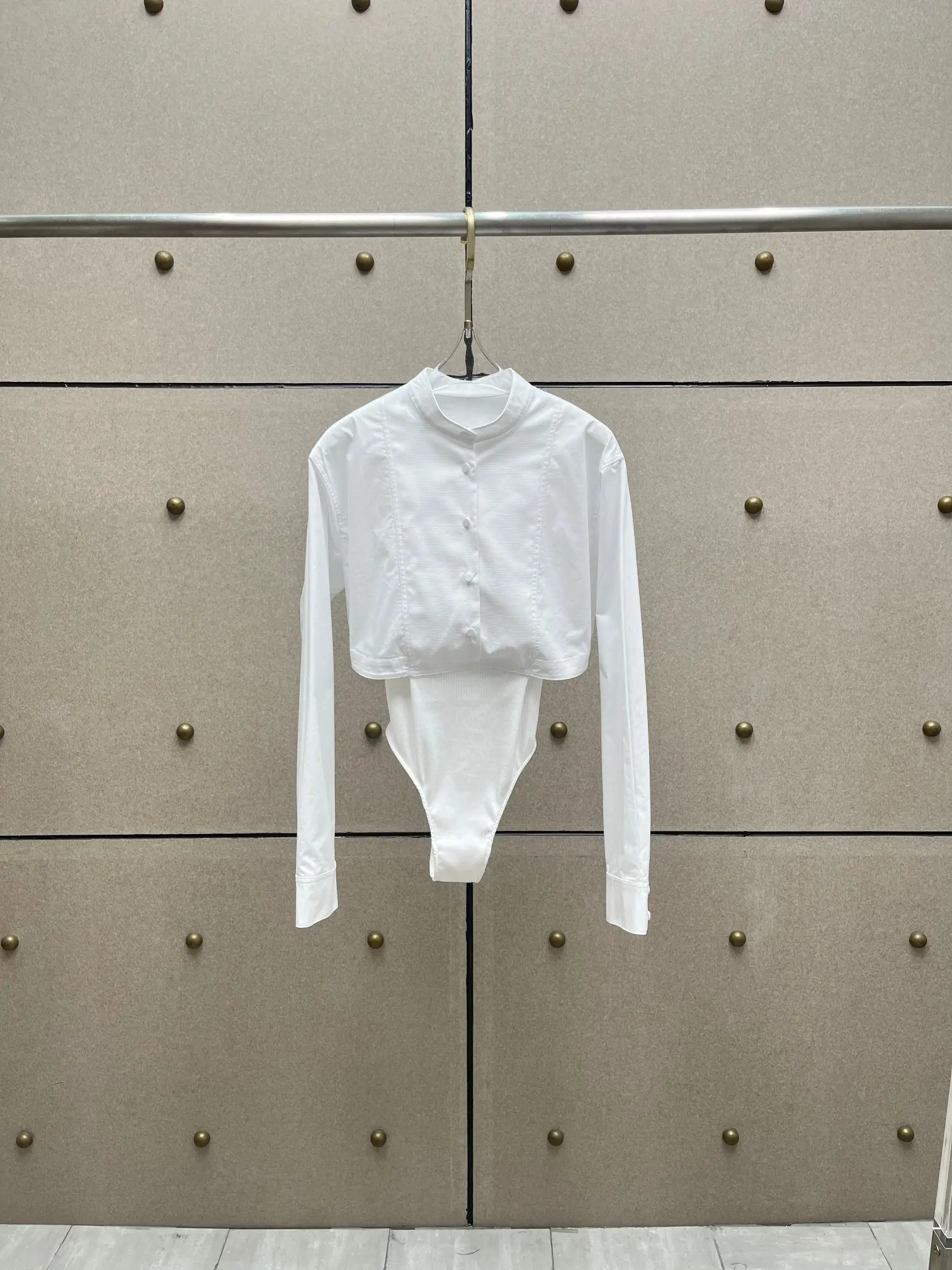 

Fake two pieces tight jumpsuit, high street casual versatile lapel long-sleeved women's one-piece tops 2026 spring new