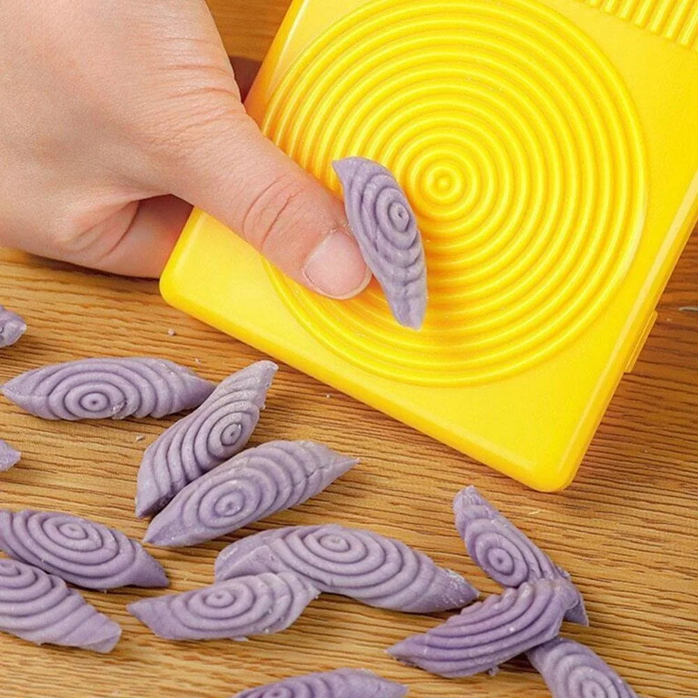 1 Set Multifunctional Spaghetti Maker Board DIY Gnocchi Macaroni Maker Board Noodle Tools Noodle Mold Kitchen Pastry Gadget