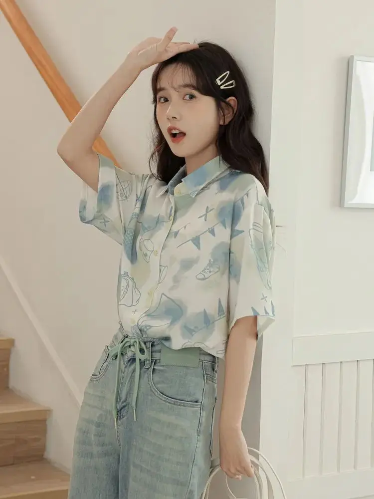 

Elegant Floral Shirts Women Peter Pan Collar Puff Sleeves Pleated Trim Lightweight Fabric Ideal for Kawaii Daily or Travel Wear