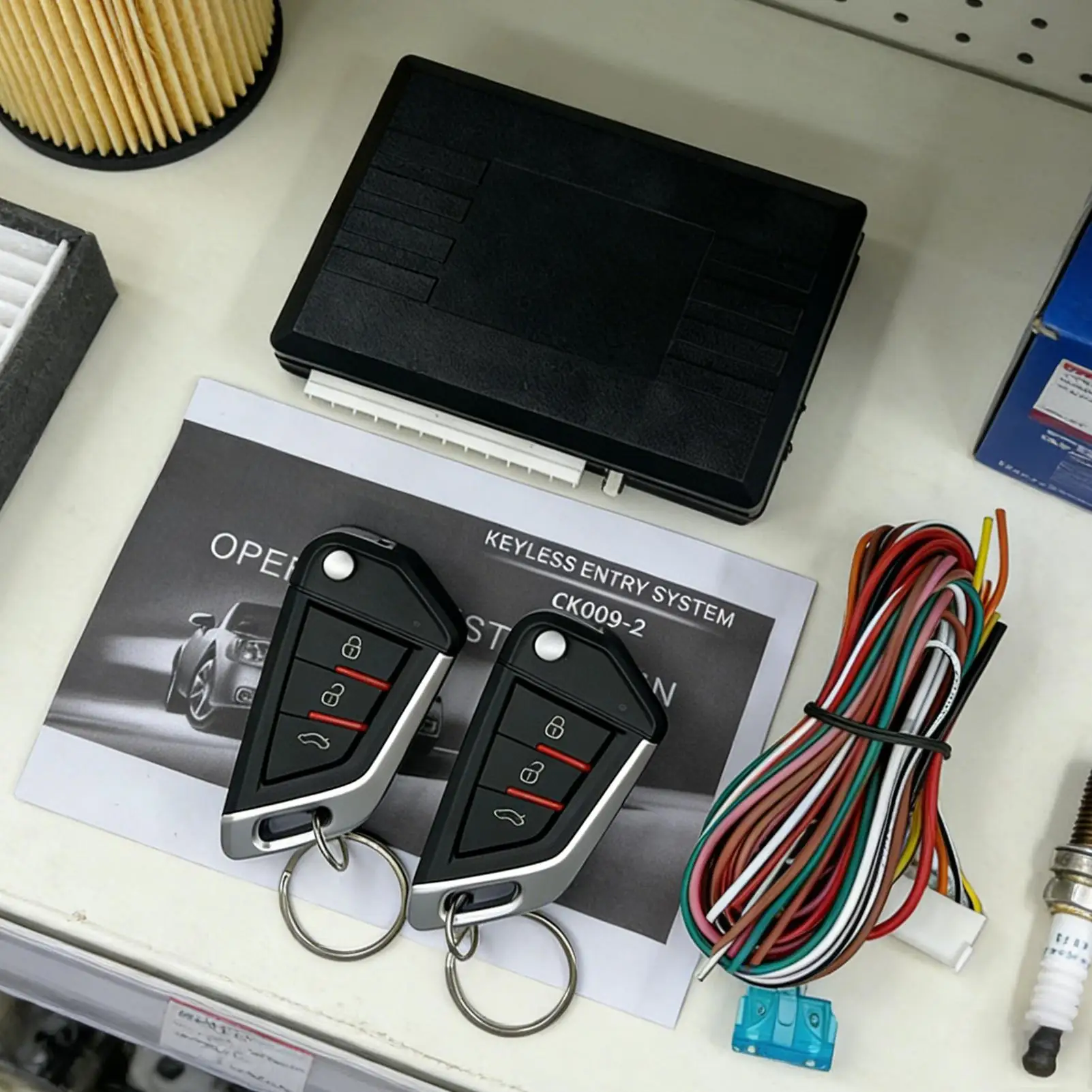 

Universal Keyless Entry Car Kit 24V Anti-Theft Device Door Lock Keyless Entry System For Automotive SUV Truck Parking Lot